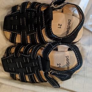 PEDIPED Size 5.5/ 21 Toddler Shoes never worn